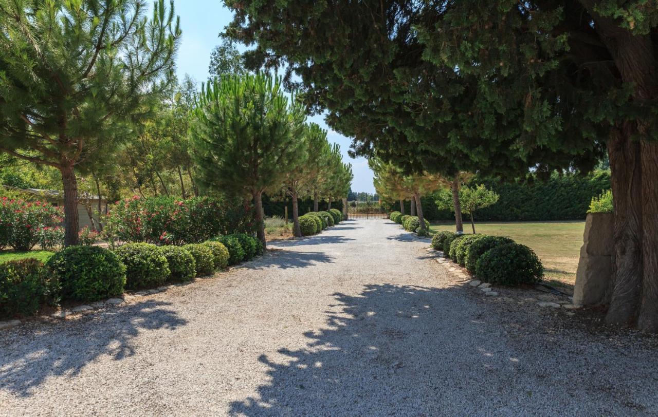 La Louviere Des Bruyeres Bed & Breakfast Robion en Luberon Exterior photo